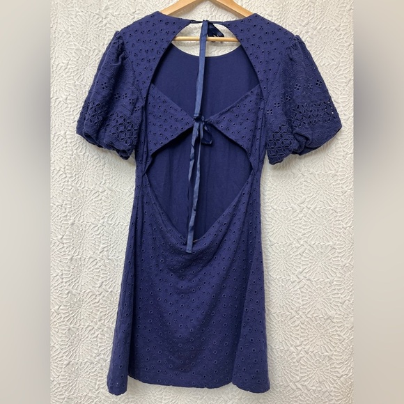 Free People Apricot Rose Dress Size Medium Living Indigo Eyelet Puff Sleeve NWT - Picture 14 of 16